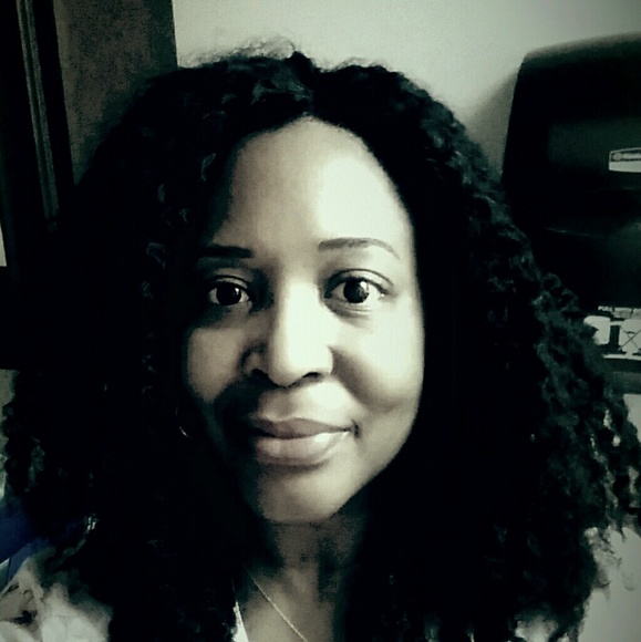 Meet your Posher, Evette - Picture 1 of 1